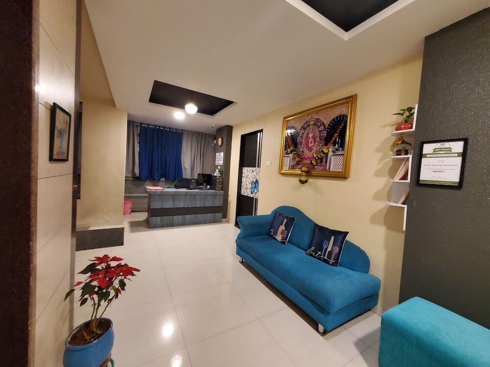 Панвель: hotel mari aai residency