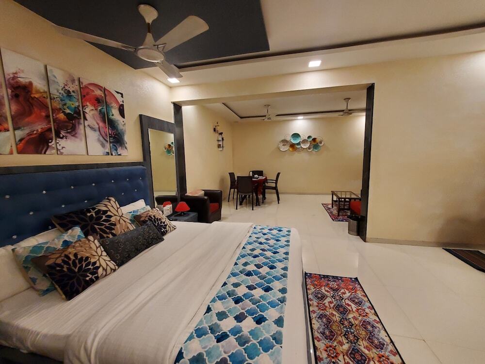 Панвель: hotel mari aai residency