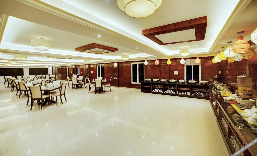 Бангалор: The Liverpool Blue Hotel