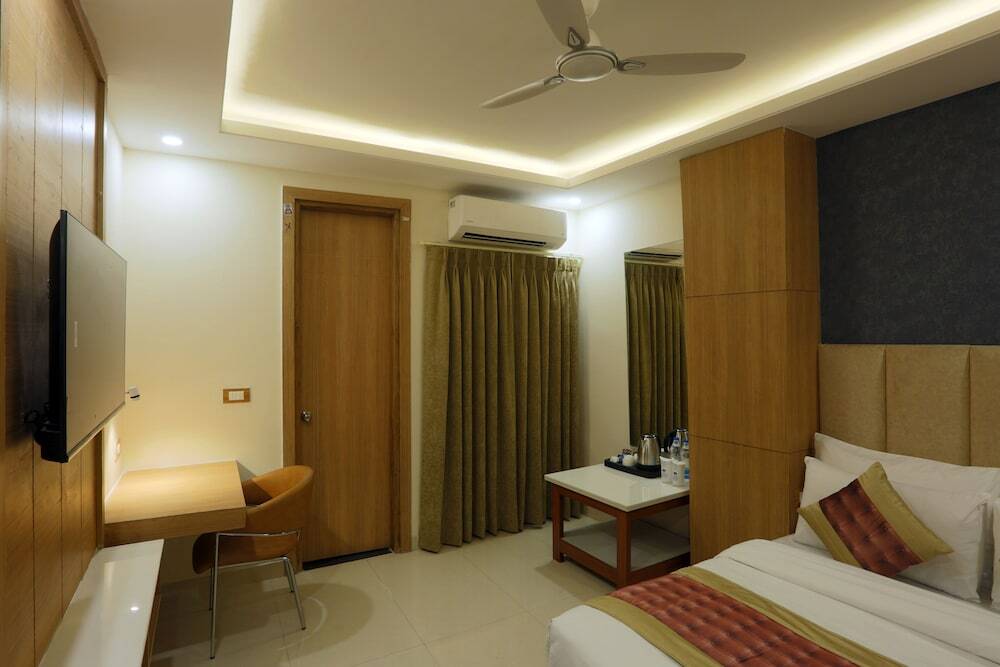 Hotel Sakura by Maps, GURGAON — фото 2