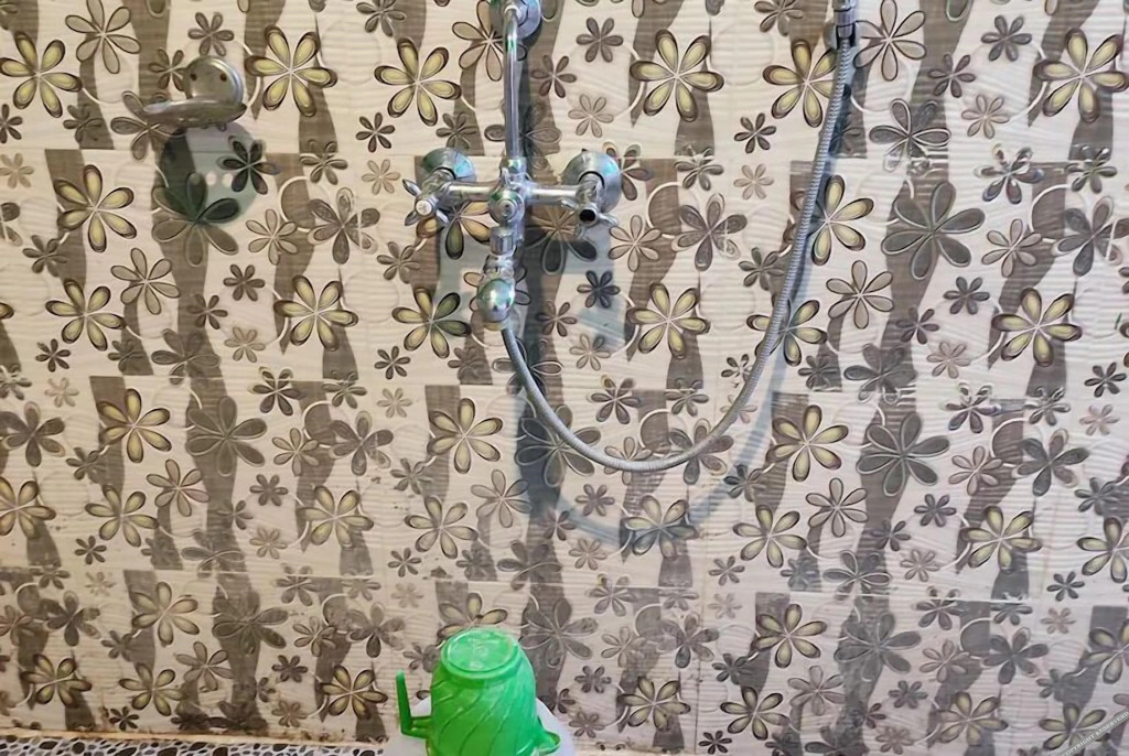 carousel image 4