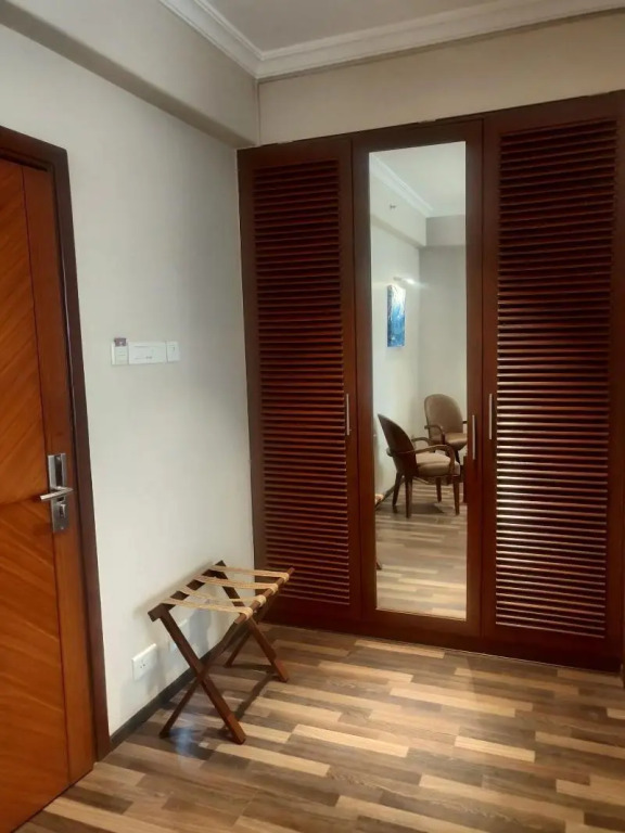 Мумбаи: Adiva Residency Beacon, Grant Road, Mumbai