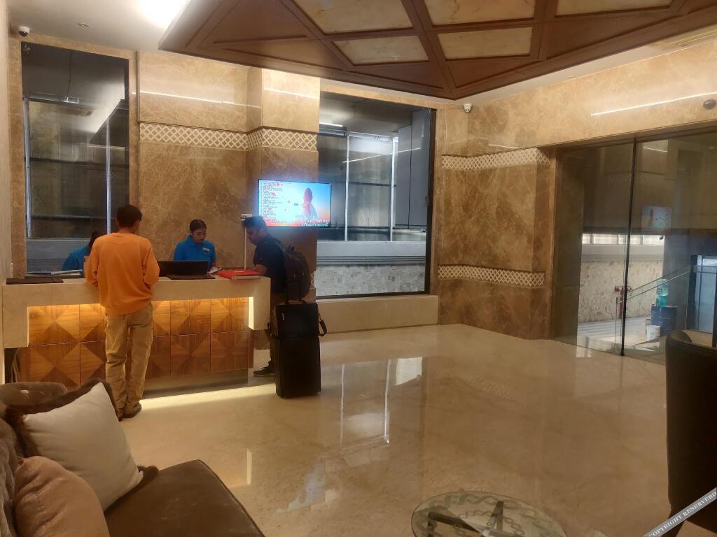 Мумбаи: Adiva Residency Beacon, Grant Road, Mumbai
