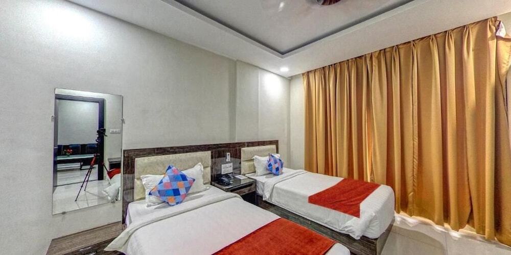 Итарси: The Aanandam Hotel Resort