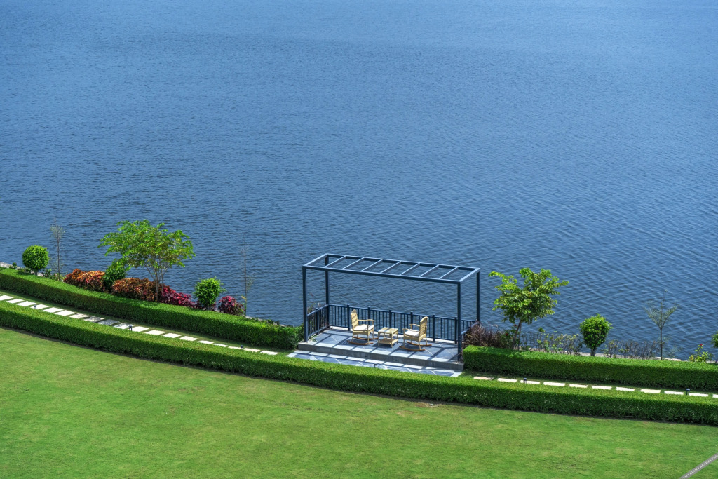 Удаипур: Zana Lake Resort Udaipur