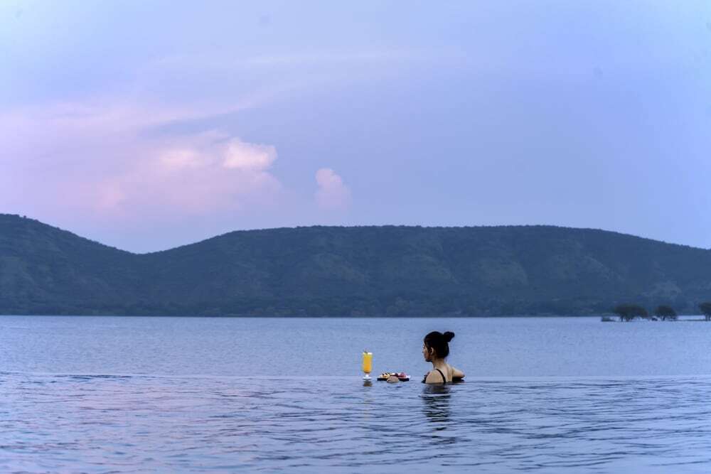 Удаипур: Zana Lake Resort Udaipur
