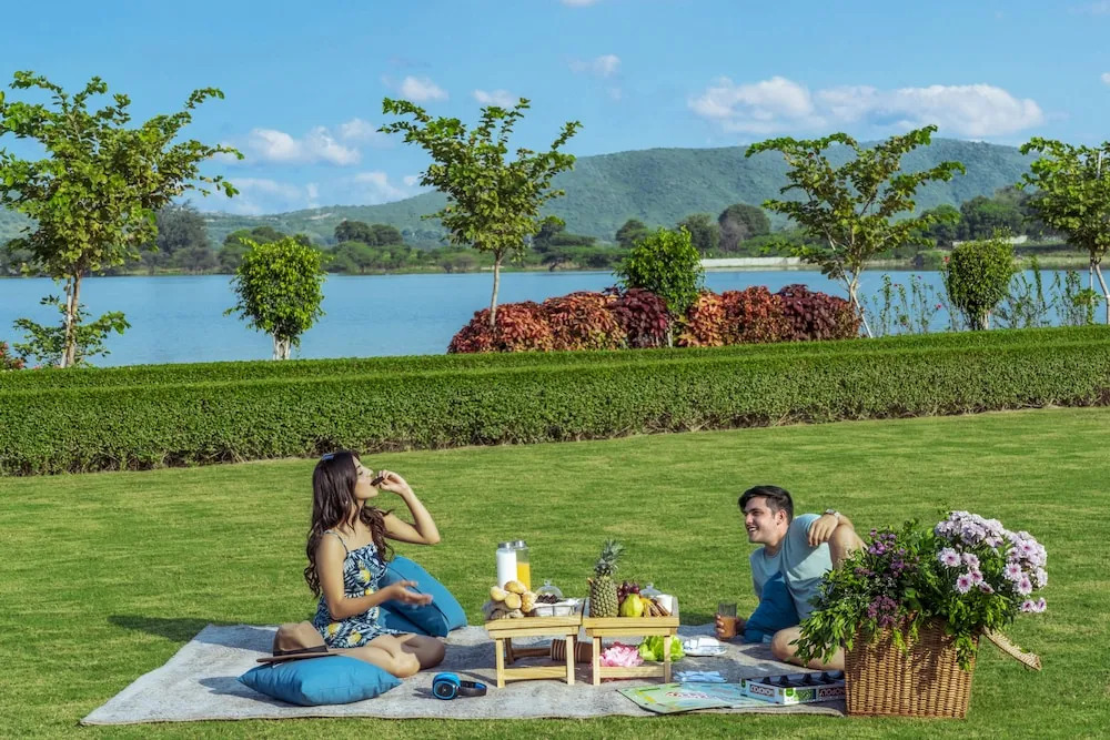 Удаипур: Zana Lake Resort Udaipur