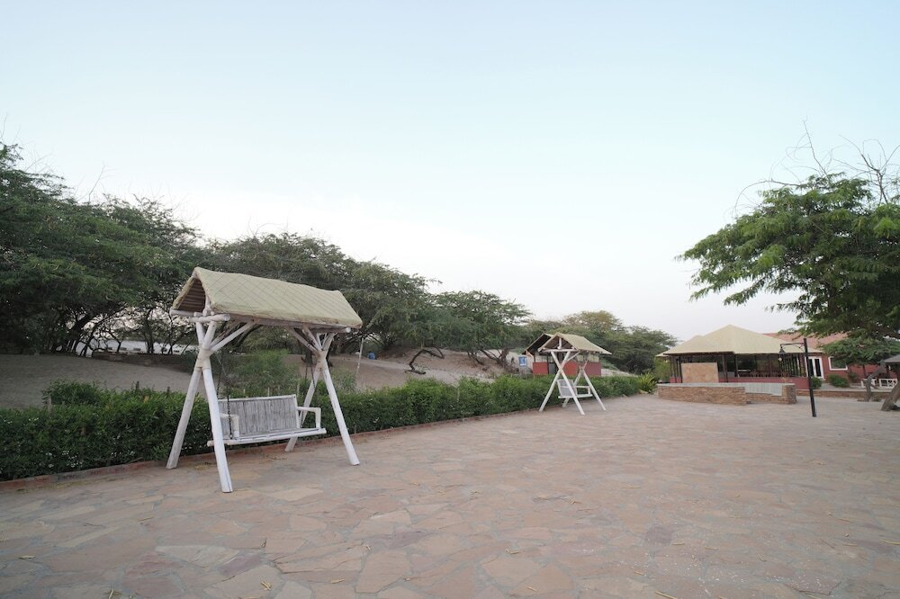 Мандви: Palace Beach Camp