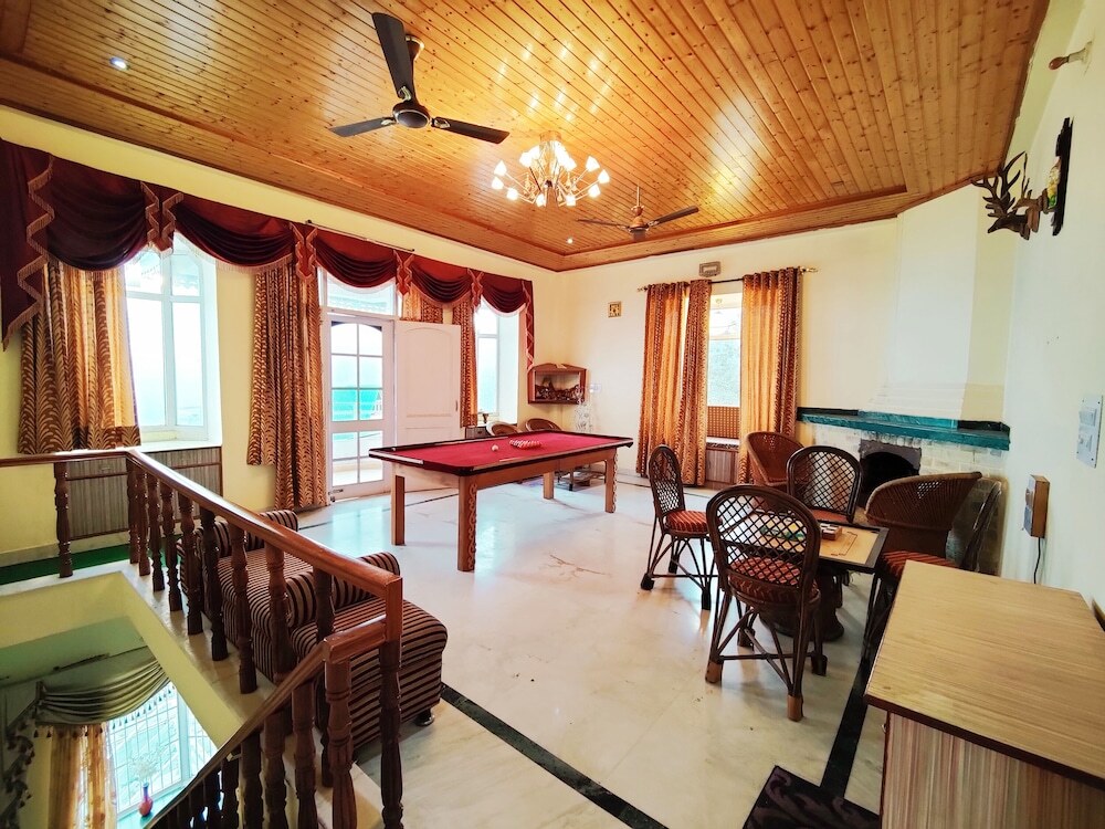 Солан: Hotel Madhuvan