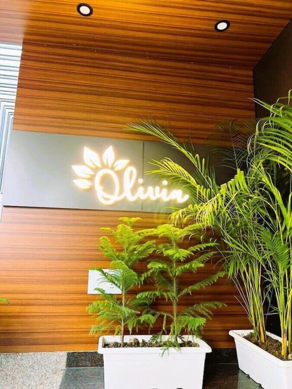 Варанаси: The Olivia