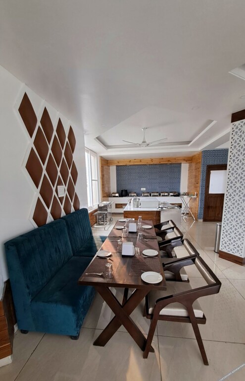 Ревалсар: Abhilashi Inn