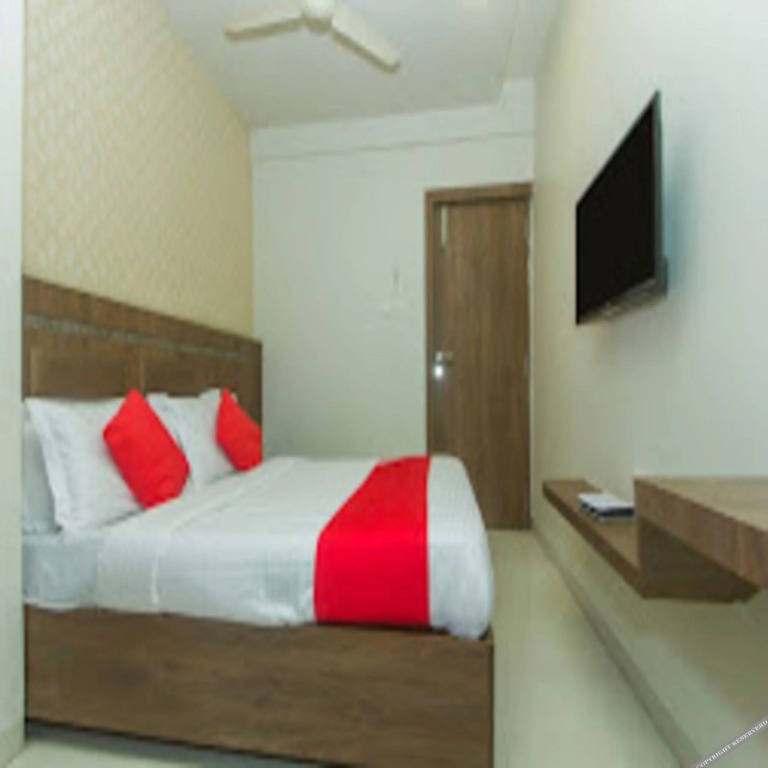 Панвель: Hotel Metro palace panvel Navi mumbai