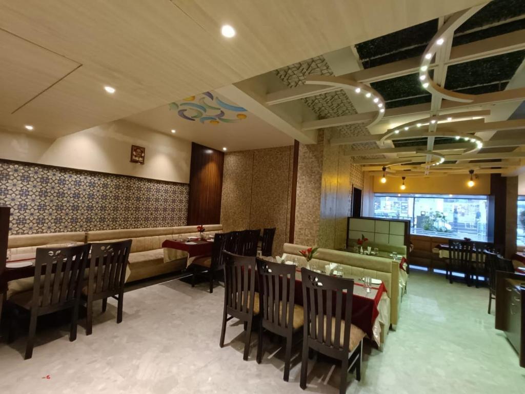 Панвель: Hotel Metro palace panvel Navi mumbai