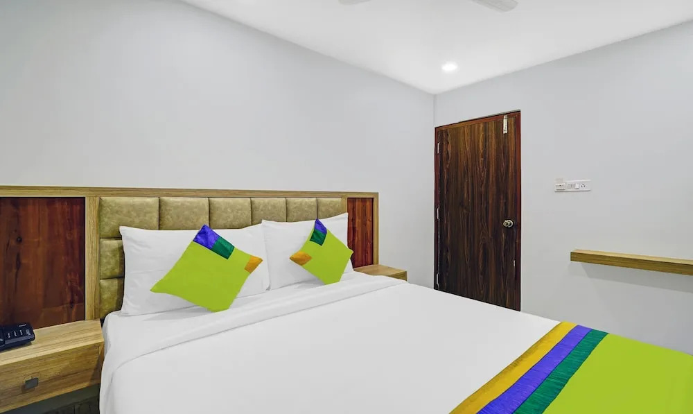 Бангалор: Treebo Elmas Grand