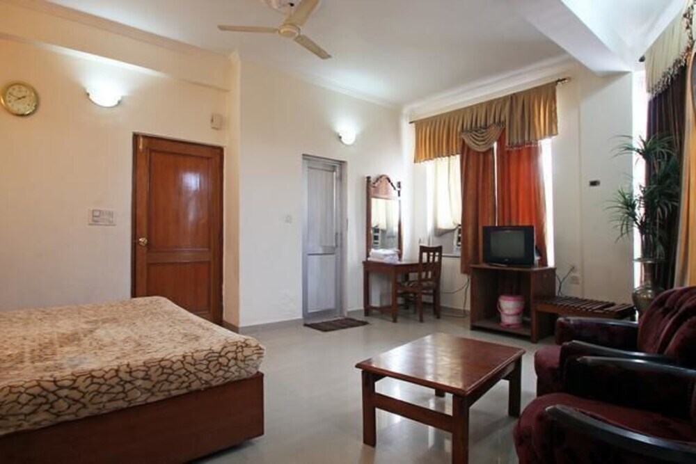 Катра: Hotel Neelkanth Mahadev Hotel & Resorts