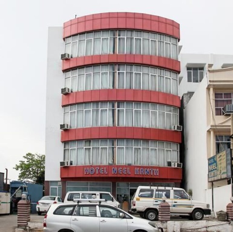 Катра: Hotel Neelkanth Mahadev Hotel & Resorts