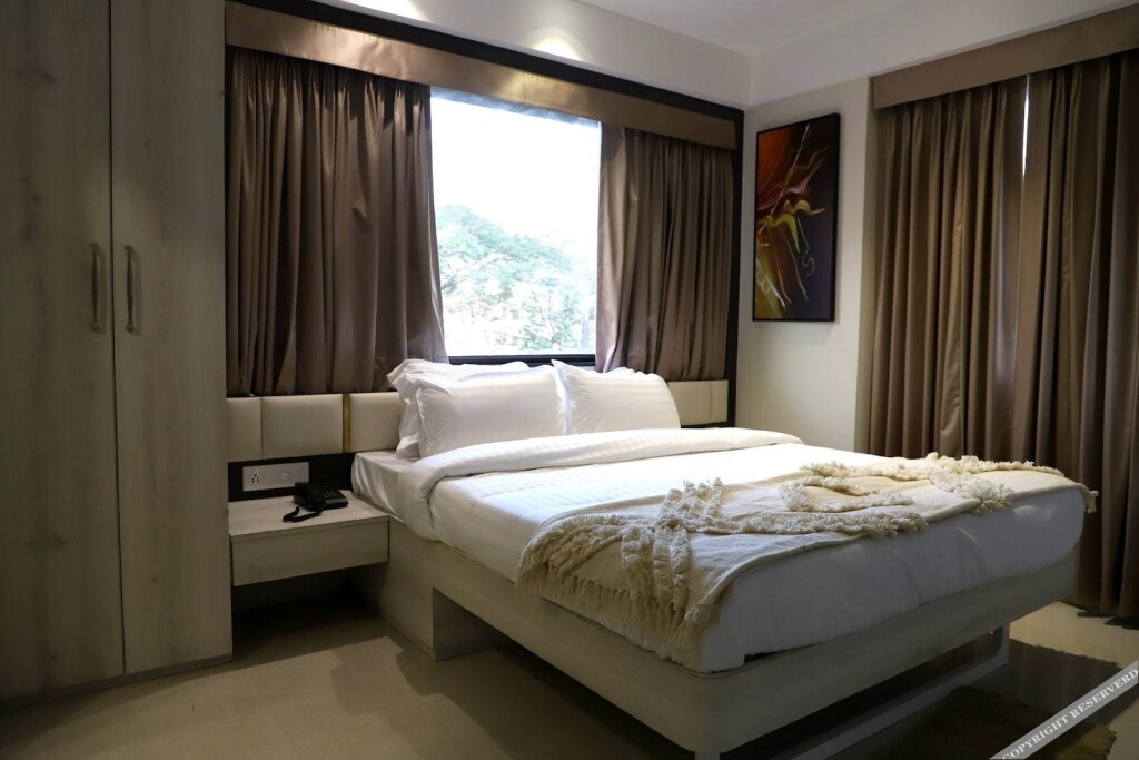 Индаур: Hotel Grand Girdhar