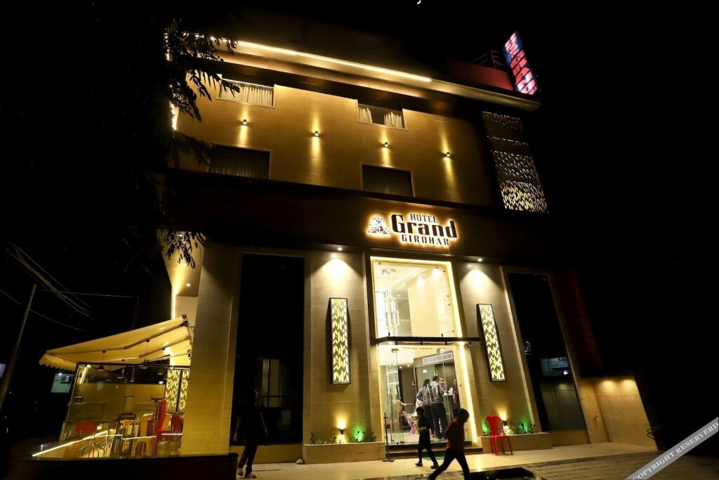 Индаур: Hotel Grand Girdhar