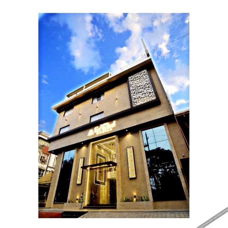 Индаур: Hotel Grand Girdhar