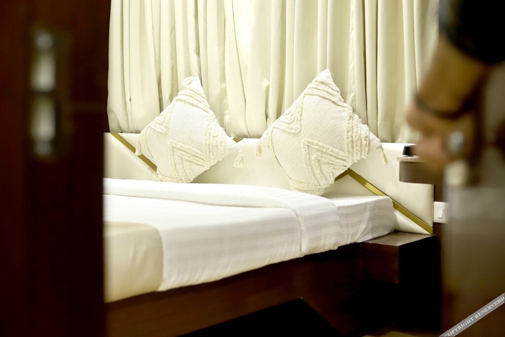 Индаур: Hotel Grand Girdhar