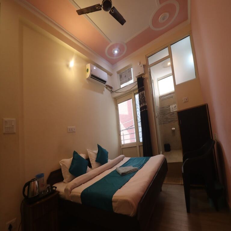 Ришикеш: Triple one Hostels and Hotels
