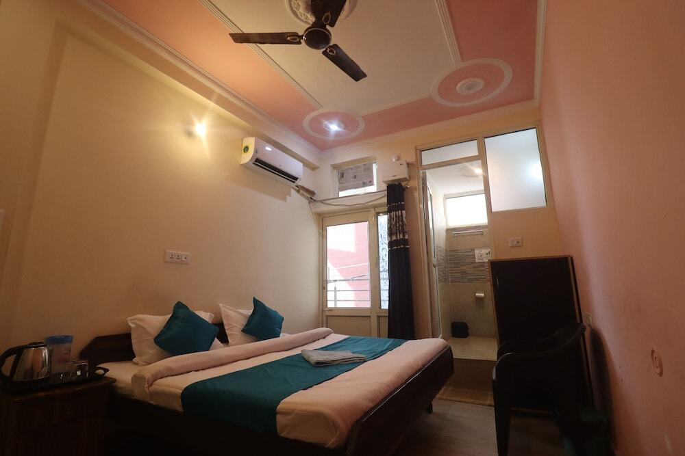Ришикеш: Triple one Hostels and Hotels
