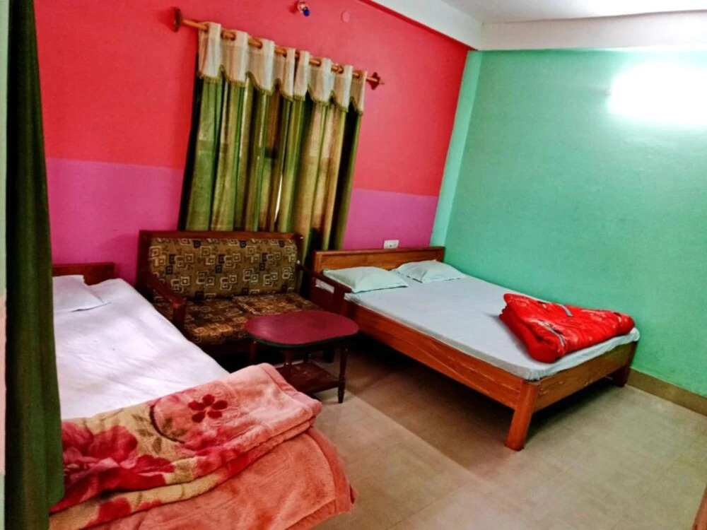 Уттар Митиали: Goroomgo Green Gold Resort Lataguri