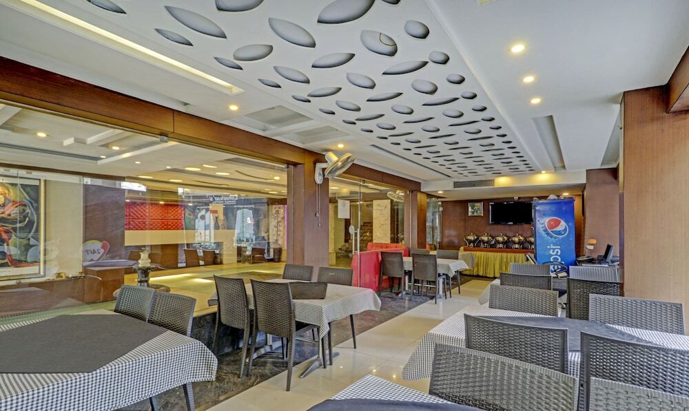 Нагпур: Loharkar Family Hotel L A Rooms