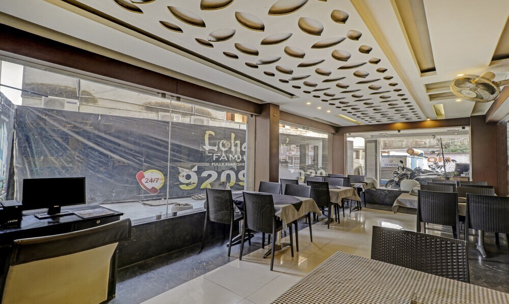 Нагпур: Loharkar Family Hotel L A Rooms