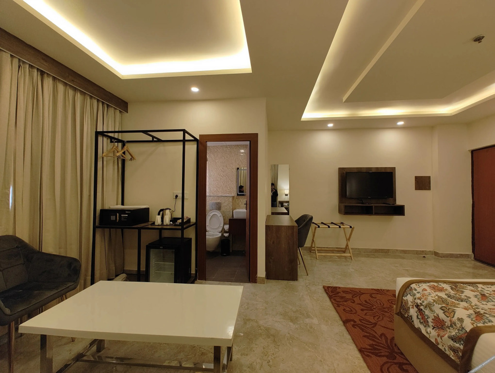 Большая Нойда: Regenta Inn Greater Noida