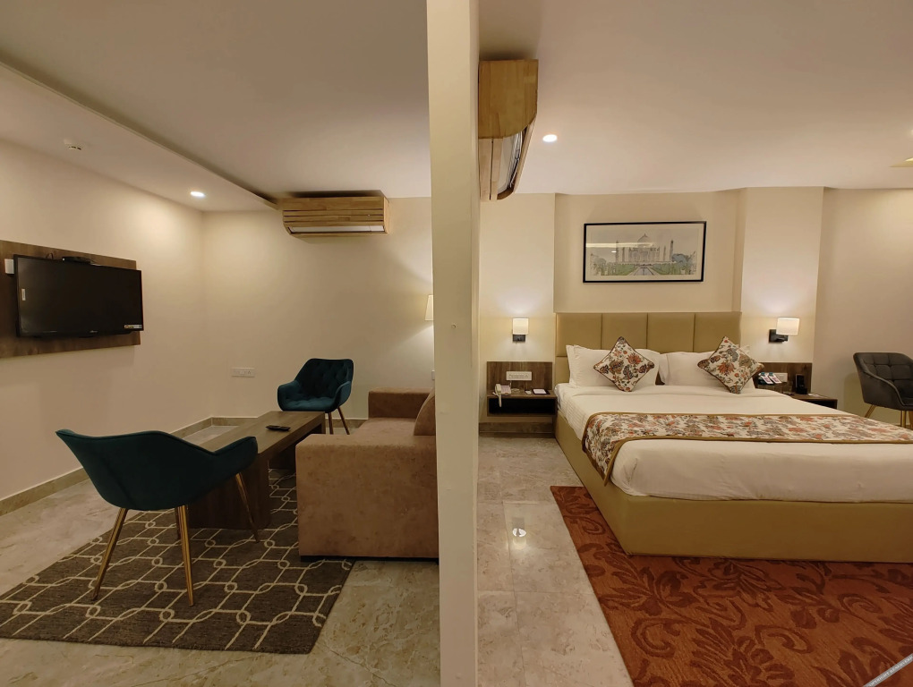 Большая Нойда: Regenta Inn Greater Noida