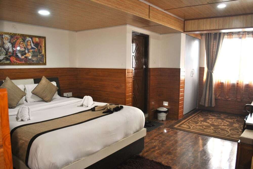 Дарджилинг: Goroomgo Kasturi Palace Darjeeling