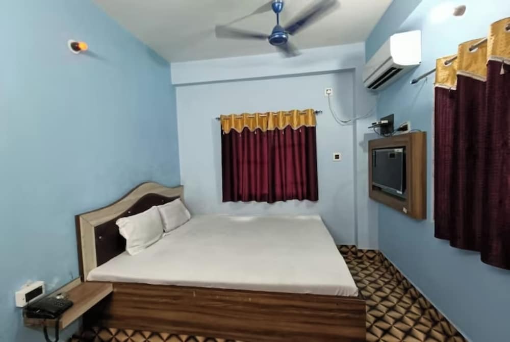 Тарапит: Goroomgo Gurukul Tarapith Kolkata