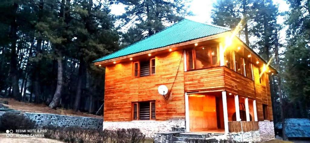 Пахалгам: Pahalgam Woods