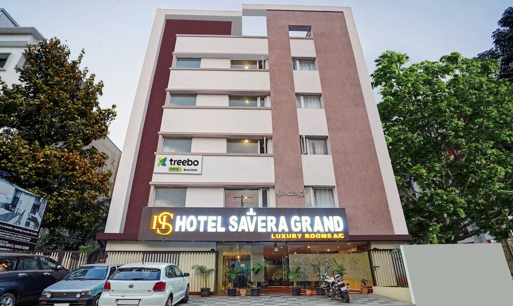 Виджаявада: Treebo Savera Grand
