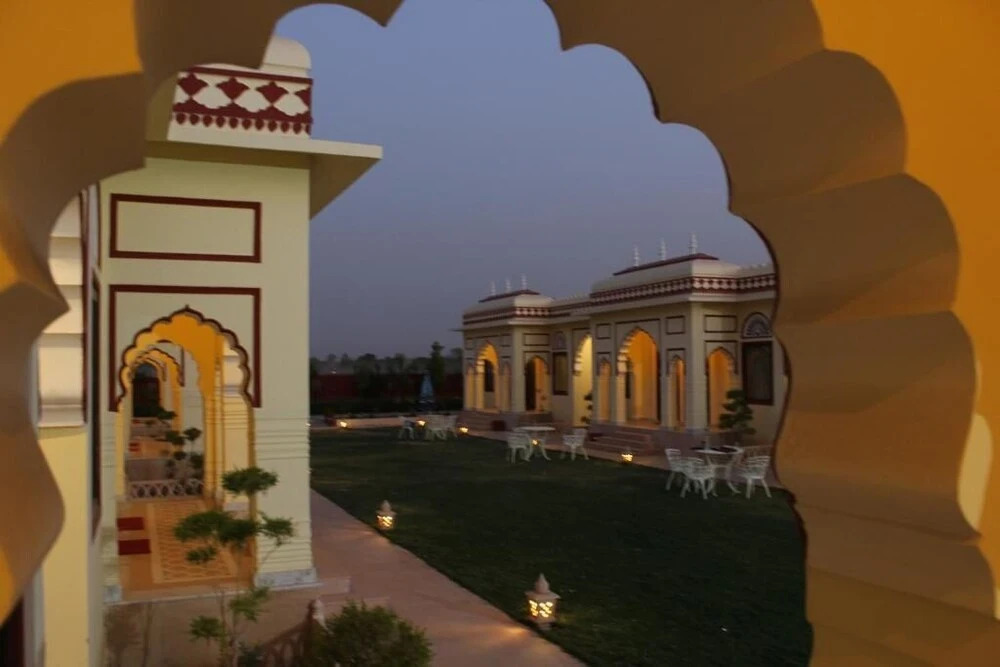 Фатехпур-Сикри: The Grand Barso - A luxury heritage