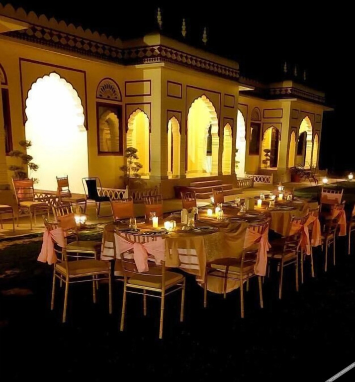 Фатехпур-Сикри: The Grand Barso - A luxury heritage