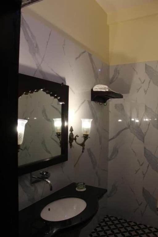 Фатехпур-Сикри: The Grand Barso - A luxury heritage