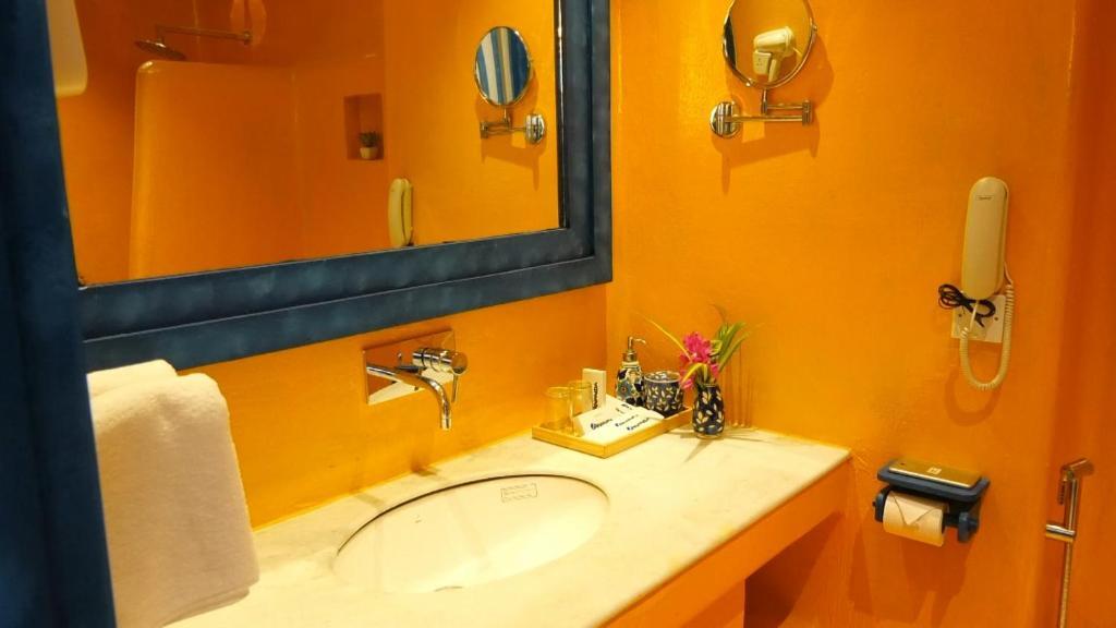Болпур: Ananda Resorts