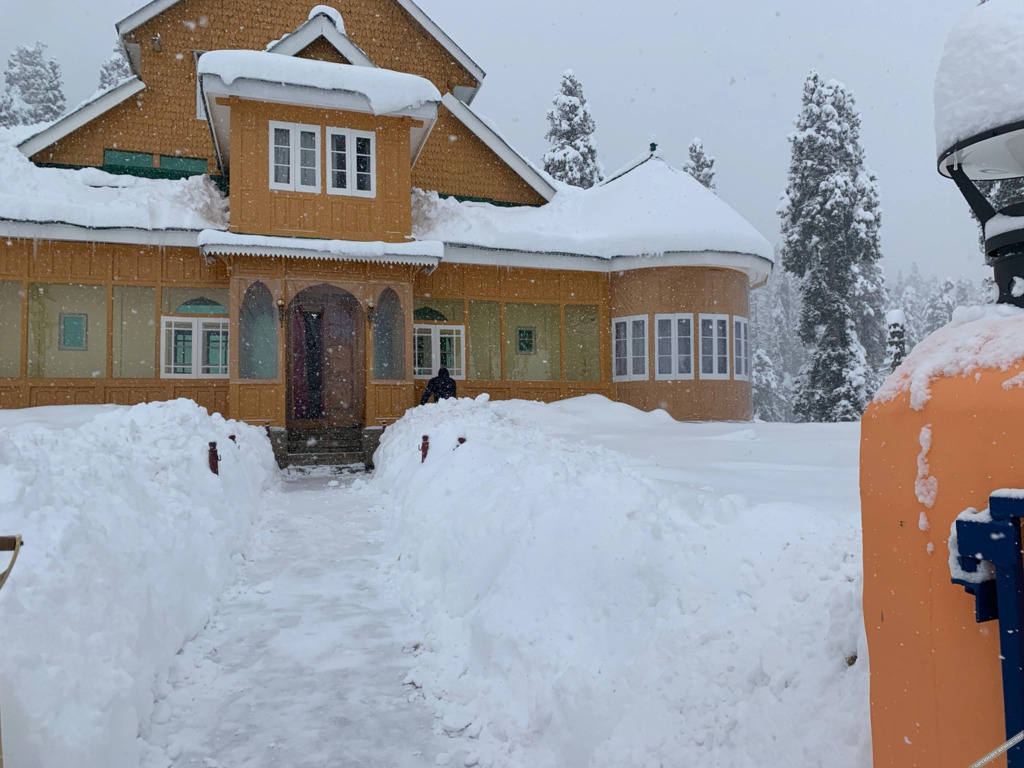 Гульмарг: Gulmarg Ski Hill Resort