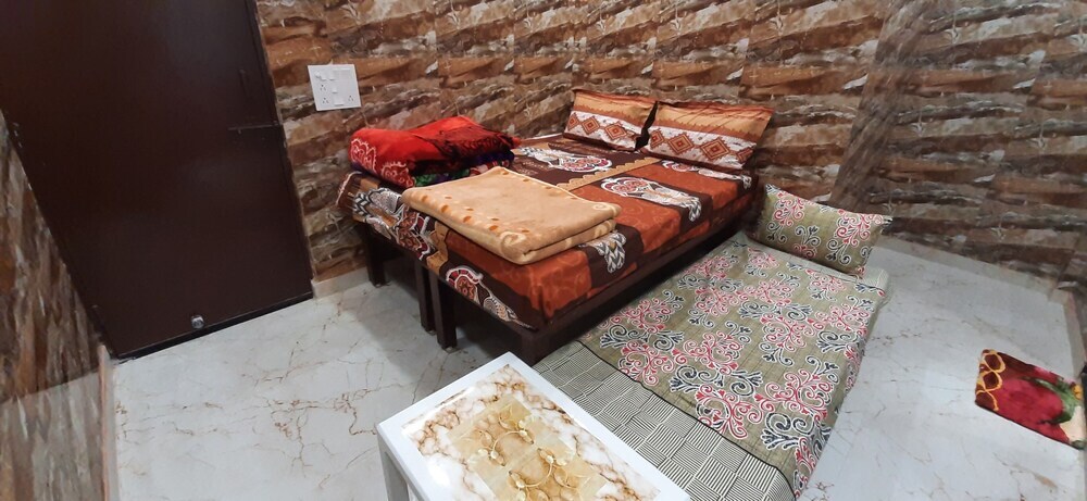 Luxury Flat in Foreigner Areof Lajpat Nagar With Fully Equipped Kitch — фото 4