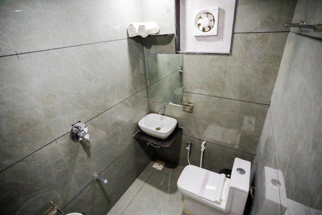 Сомнатх: Hotel Om