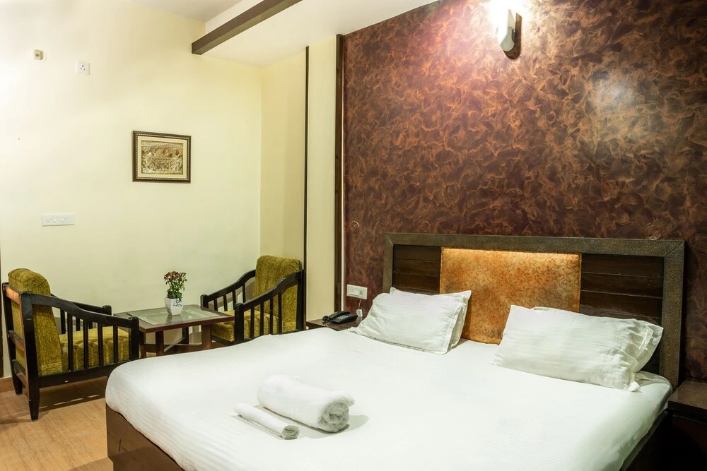 Прем-Нагар: Rhodo Inn