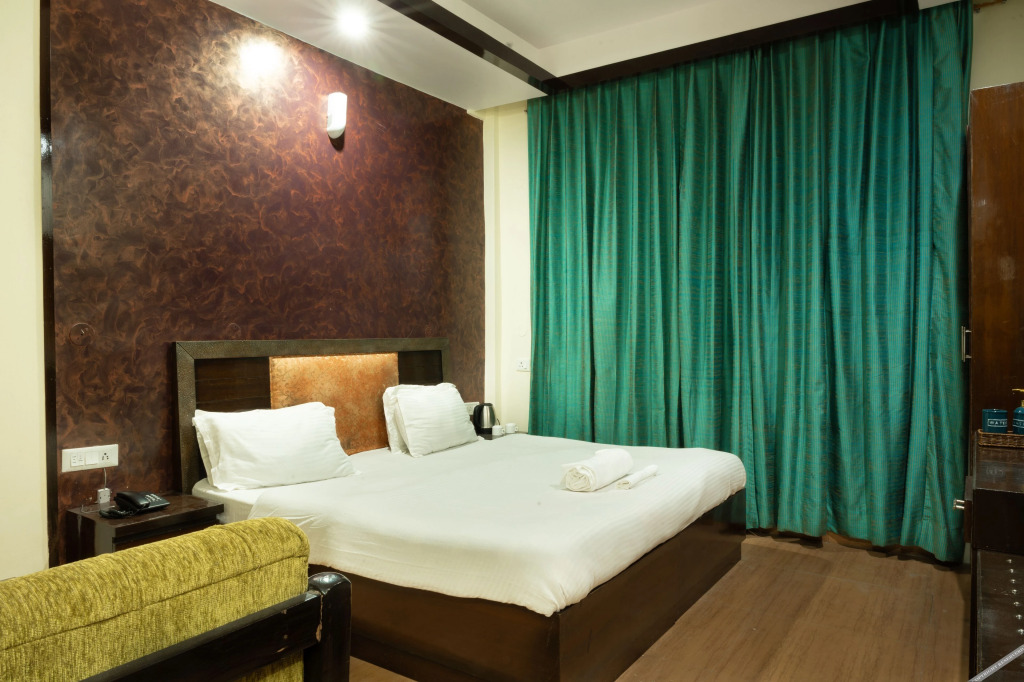 Прем-Нагар: Rhodo Inn