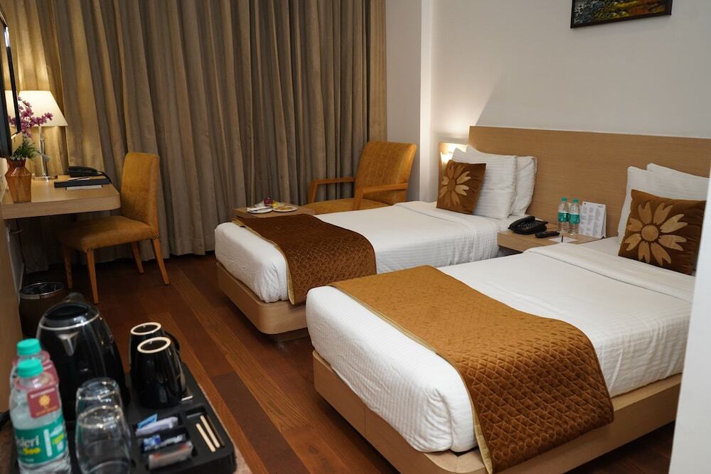 Газиабад: Sk Klyde Grand Hotel