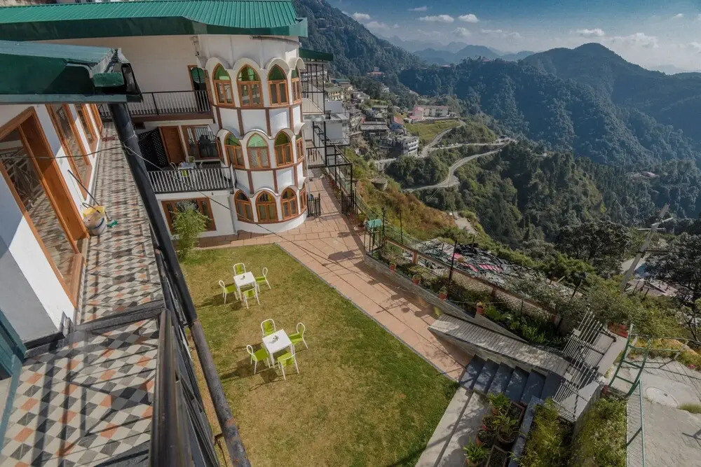 Массури: Mussoorie Estate by Dumnu Homes