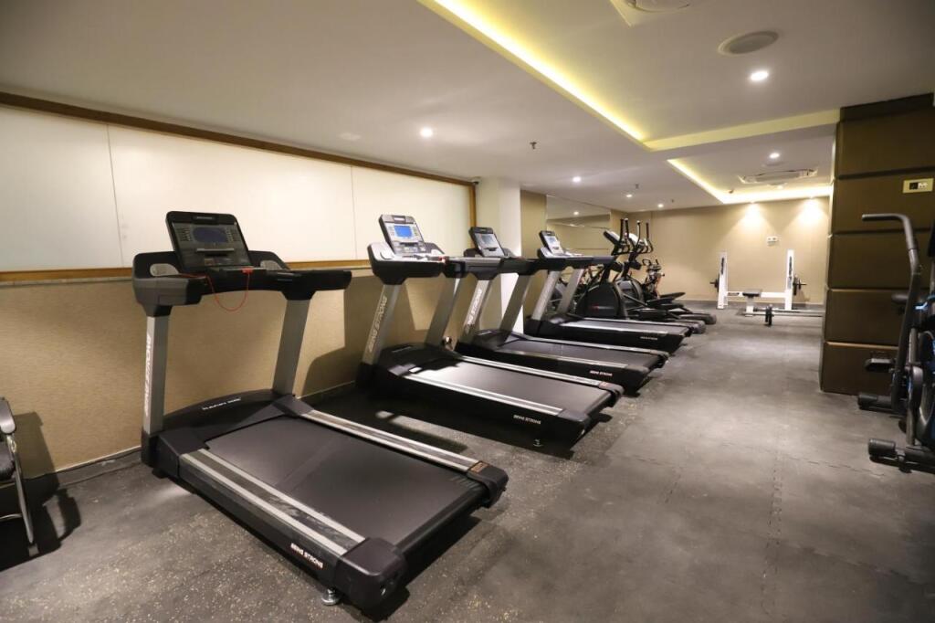 Канпур: The Pristine Hotel Kanpur