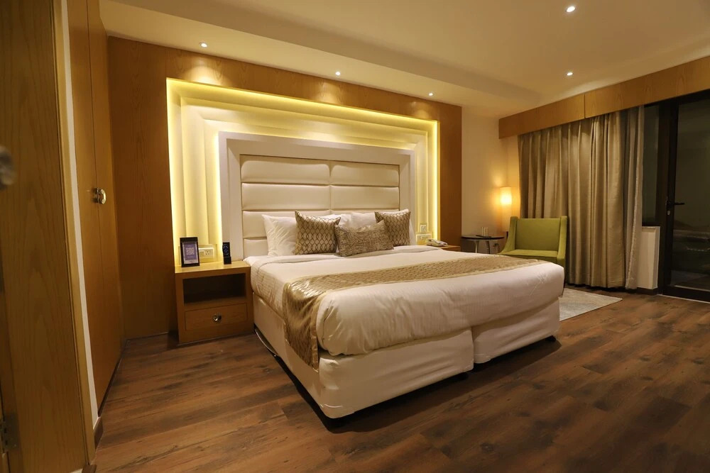 Канпур: The Pristine Hotel Kanpur