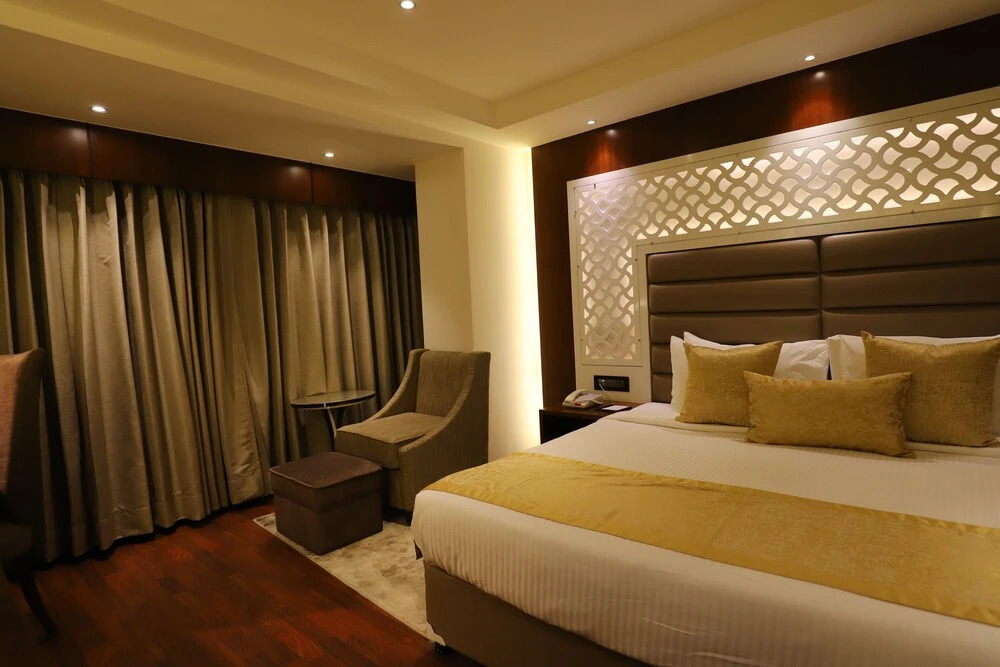 Канпур: The Pristine Hotel Kanpur