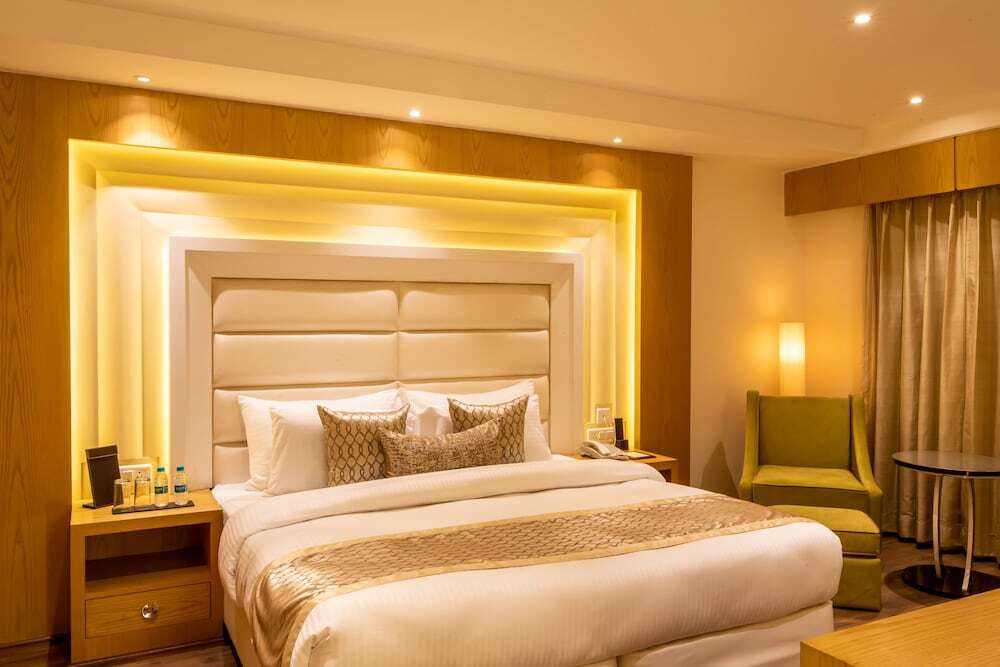 Канпур: The Pristine Hotel Kanpur